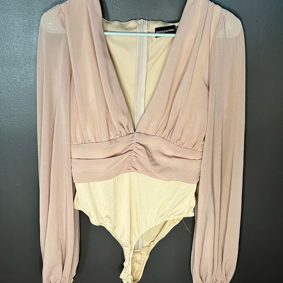 PrettyLittleThings bodysuit - Picture 2 of 2